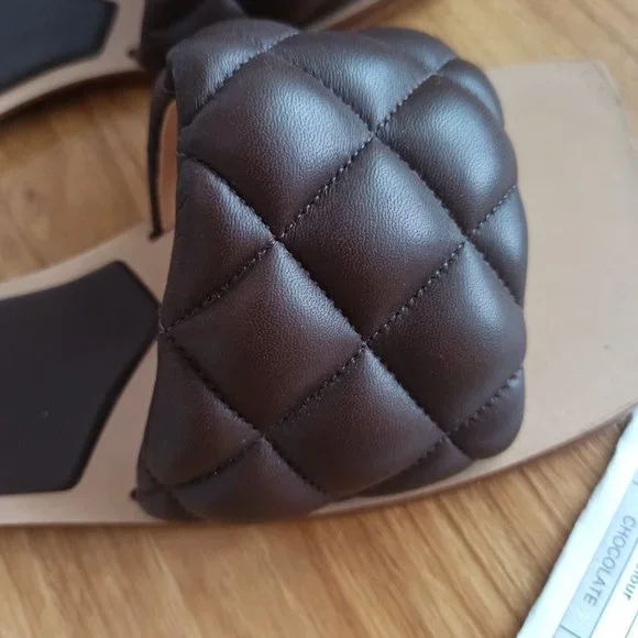 Bottega Veneta padded slides size 37 - Picture 2 of 5